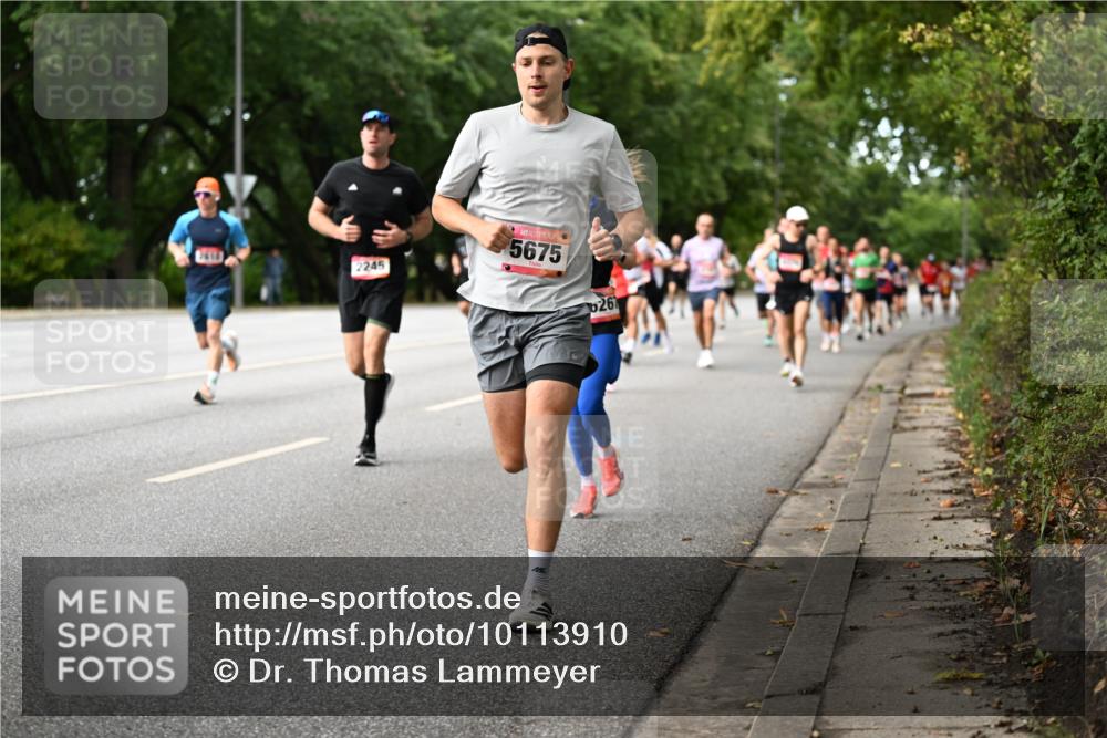 06.09.2026 - CURREX Alsterlauf Dr. Thomas Lammeyer http://msf.ph/oto/10113910 06.09.2026 09:06:19 Laufen 2245, 5675, 6267 meine-sportfotos.de