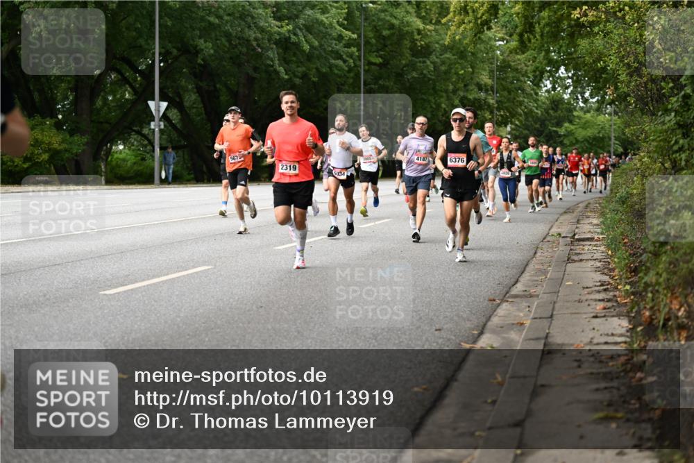 06.09.2026 - CURREX Alsterlauf Dr. Thomas Lammeyer http://msf.ph/oto/10113919 06.09.2026 09:06:21 Laufen 567, 3905, 2319, 4187, 5034, 6376, 4928, 5805, 415 meine-sportfotos.de