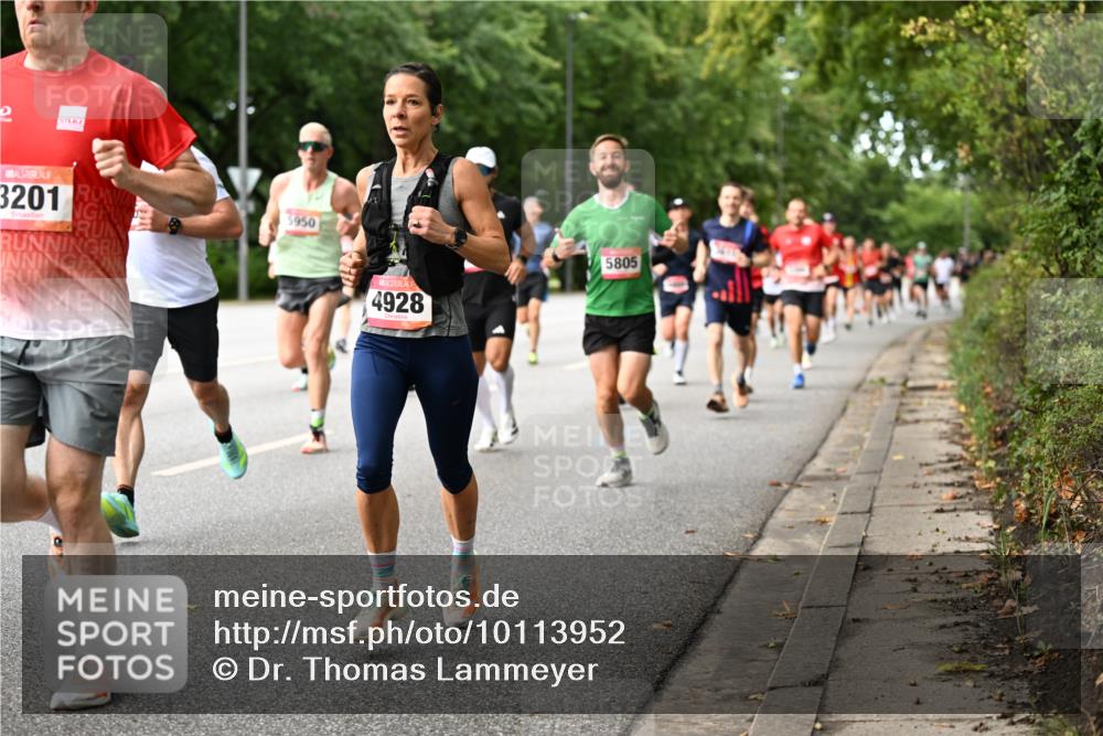 06.09.2026 - CURREX Alsterlauf Dr. Thomas Lammeyer http://msf.ph/oto/10113952 06.09.2026 09:06:26 Laufen 3201, 5950, 4928, 5805 meine-sportfotos.de
