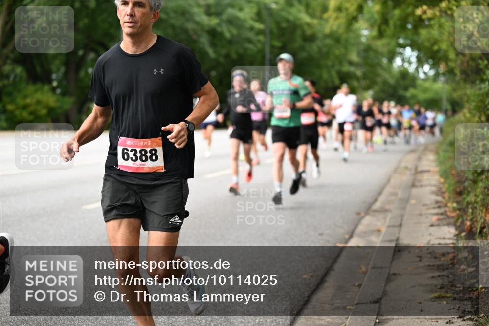 06.09.2026 - CURREX Alsterlauf Dr. Thomas Lammeyer http://msf.ph/oto/10114025 06.09.2026 09:06:37 Laufen 6388 meine-sportfotos.de
