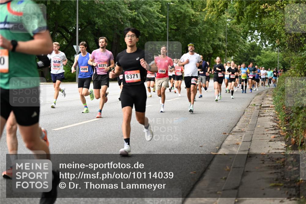 06.09.2026 - CURREX Alsterlauf Dr. Thomas Lammeyer http://msf.ph/oto/10114039 06.09.2026 09:06:39 Laufen 0, 5114, 4505, 6221, 3994, 5874, 6371, 8240, 8233, 2498 meine-sportfotos.de