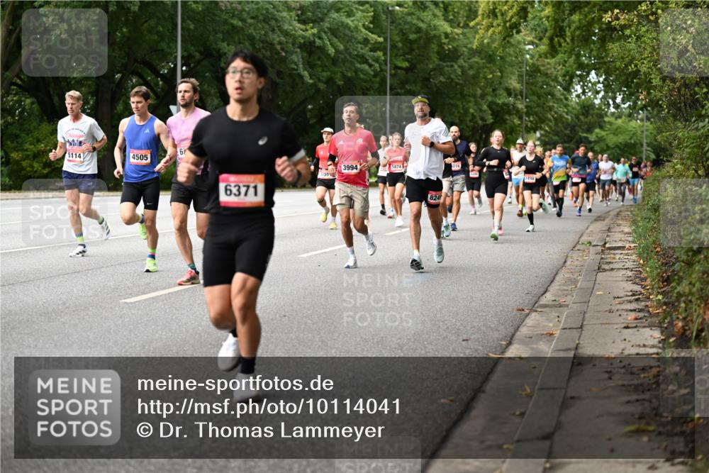 06.09.2026 - CURREX Alsterlauf Dr. Thomas Lammeyer http://msf.ph/oto/10114041 06.09.2026 09:06:39 Laufen 5114, 4505, 67, 3994, 5874, 016, 3259, 2498, 6371, 8249 meine-sportfotos.de