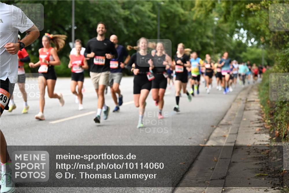 06.09.2026 - CURREX Alsterlauf Dr. Thomas Lammeyer http://msf.ph/oto/10114060 06.09.2026 09:06:42 Laufen 49 meine-sportfotos.de