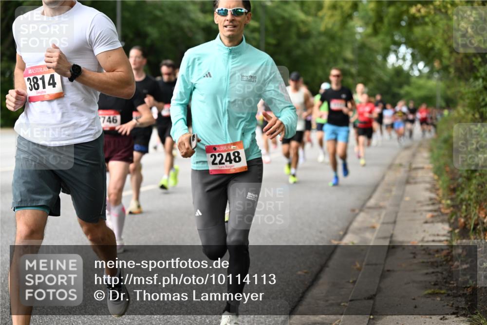 06.09.2026 - CURREX Alsterlauf Dr. Thomas Lammeyer http://msf.ph/oto/10114113 06.09.2026 09:06:50 Laufen 3814, 746, 2248, 20 meine-sportfotos.de