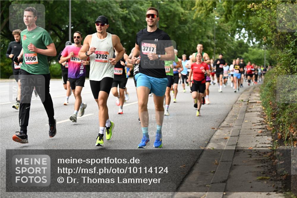 06.09.2026 - CURREX Alsterlauf Dr. Thomas Lammeyer http://msf.ph/oto/10114124 06.09.2026 09:06:52 Laufen 5606, 5216, 3702, 5530, 3717, 53 meine-sportfotos.de
