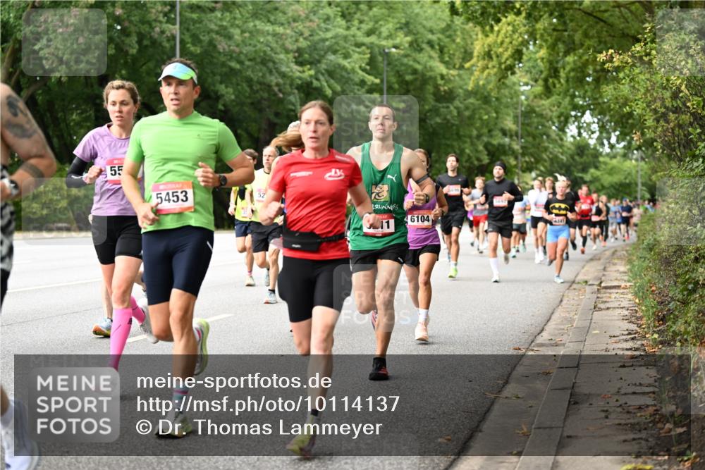 06.09.2026 - CURREX Alsterlauf Dr. Thomas Lammeyer http://msf.ph/oto/10114137 06.09.2026 09:06:54 Laufen 55, 5453, 52, 6104, 3697, 341 meine-sportfotos.de