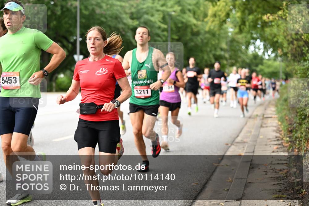 06.09.2026 - CURREX Alsterlauf Dr. Thomas Lammeyer http://msf.ph/oto/10114140 06.09.2026 09:06:54 Laufen 5453, 3211 meine-sportfotos.de