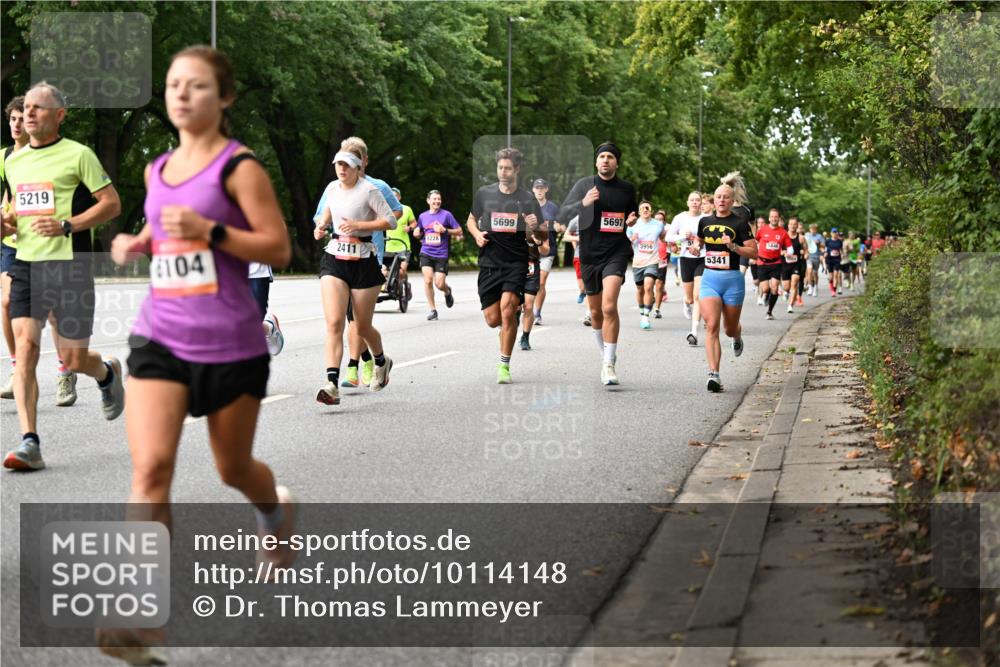 06.09.2026 - CURREX Alsterlauf Dr. Thomas Lammeyer http://msf.ph/oto/10114148 06.09.2026 09:06:55 Laufen 5219, 8228, 2411, 104, 5699, 5697, 5341 meine-sportfotos.de
