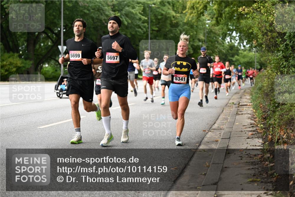 06.09.2026 - CURREX Alsterlauf Dr. Thomas Lammeyer http://msf.ph/oto/10114159 06.09.2026 09:06:57 Laufen 5699, 5697, 46, 5341 meine-sportfotos.de