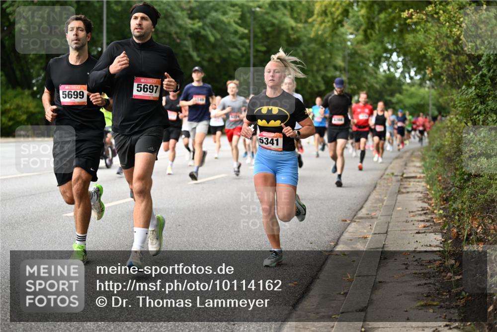 06.09.2026 - CURREX Alsterlauf Dr. Thomas Lammeyer http://msf.ph/oto/10114162 06.09.2026 09:06:57 Laufen 5699, 5697, 5341 meine-sportfotos.de