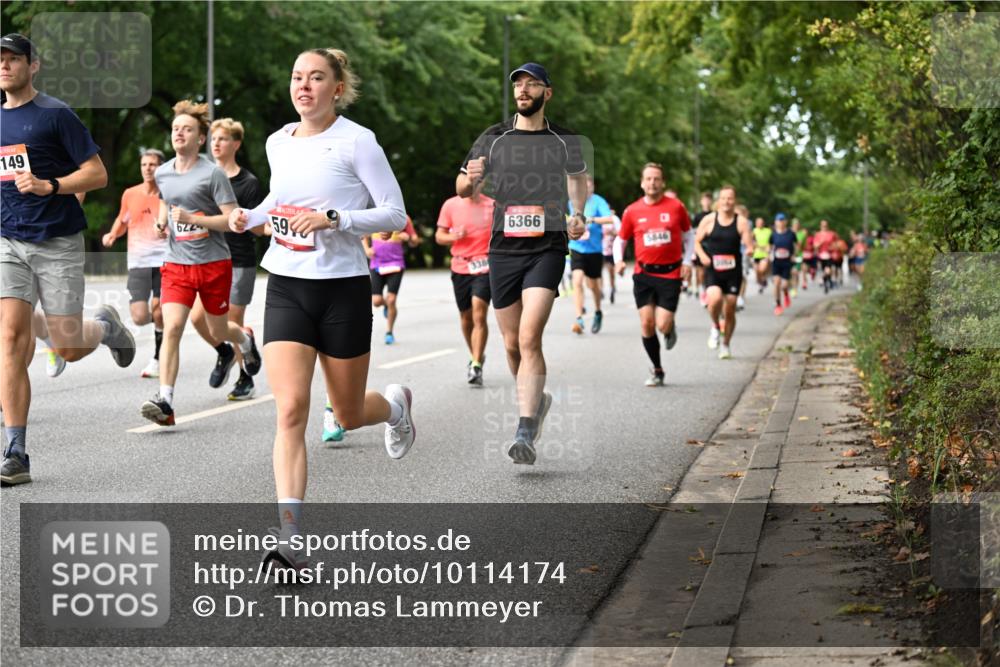 06.09.2026 - CURREX Alsterlauf Dr. Thomas Lammeyer http://msf.ph/oto/10114174 06.09.2026 09:06:59 Laufen 149, 622, 59, 338, 6366, 5846, 3064 meine-sportfotos.de