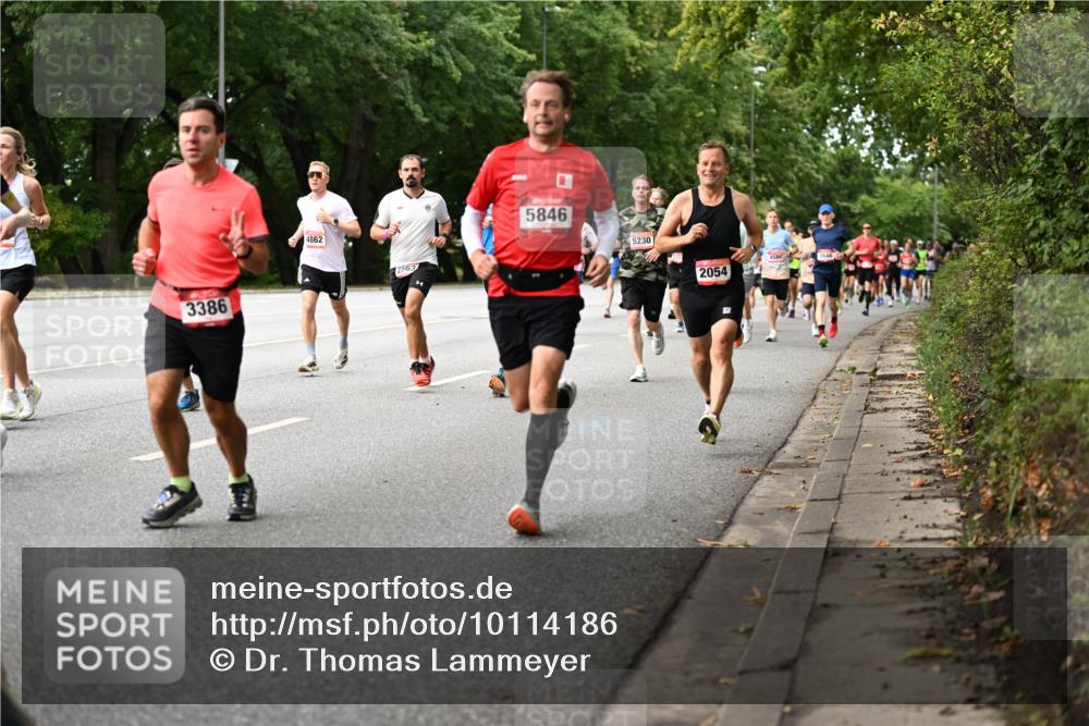 06.09.2026 - CURREX Alsterlauf Dr. Thomas Lammeyer http://msf.ph/oto/10114186 06.09.2026 09:07:01 Laufen 3386, 4862, 2563, 5846, 5230, 2054, 4586 meine-sportfotos.de