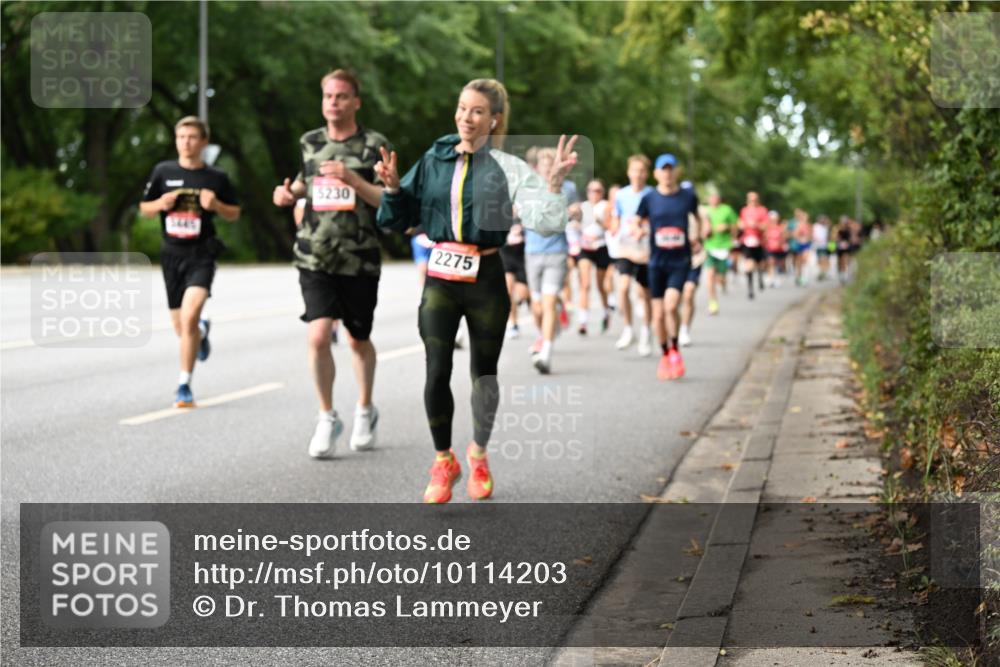 06.09.2026 - CURREX Alsterlauf Dr. Thomas Lammeyer http://msf.ph/oto/10114203 06.09.2026 09:07:04 Laufen 5446, 5230, 2275 meine-sportfotos.de