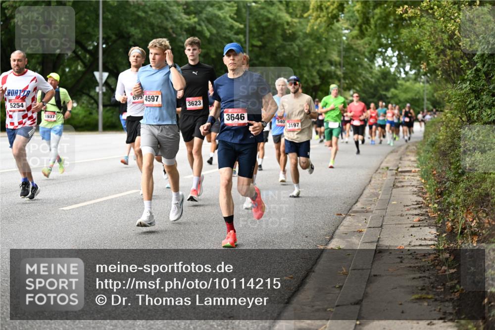 06.09.2026 - CURREX Alsterlauf Dr. Thomas Lammeyer http://msf.ph/oto/10114215 06.09.2026 09:07:06 Laufen 5254, 1937, 64597, 3623, 3646, 540, 3197 meine-sportfotos.de