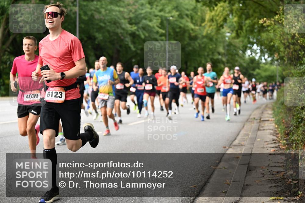 06.09.2026 - CURREX Alsterlauf Dr. Thomas Lammeyer http://msf.ph/oto/10114252 06.09.2026 09:07:12 Laufen 4039, 6123 meine-sportfotos.de