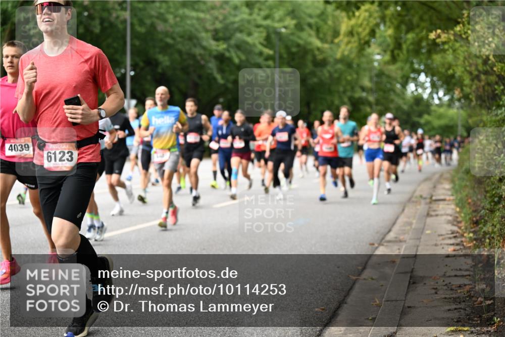 06.09.2026 - CURREX Alsterlauf Dr. Thomas Lammeyer http://msf.ph/oto/10114253 06.09.2026 09:07:12 Laufen 4039, 6123, 122 meine-sportfotos.de