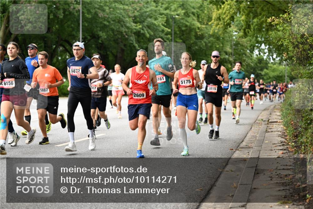 06.09.2026 - CURREX Alsterlauf Dr. Thomas Lammeyer http://msf.ph/oto/10114271 06.09.2026 09:07:15 Laufen 6156, 226, 5887, 5877, 907, 2609, 5161, 5175, 6186, 3815 meine-sportfotos.de