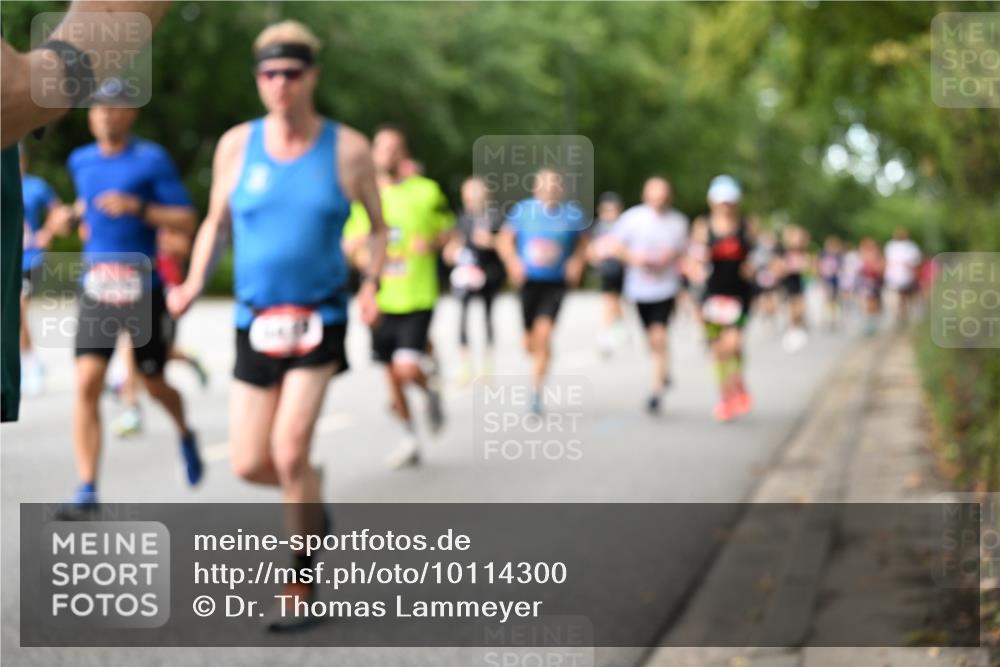 06.09.2026 - CURREX Alsterlauf Dr. Thomas Lammeyer http://msf.ph/oto/10114300 06.09.2026 09:07:19 Laufen  meine-sportfotos.de