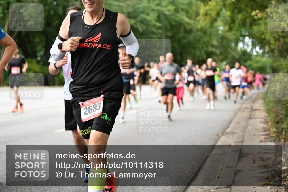 06.09.2026 - CURREX Alsterlauf Dr. Thomas Lammeyer http://msf.ph/oto/10114318 06.09.2026 09:07:22 Laufen 2683, 1 meine-sportfotos.de