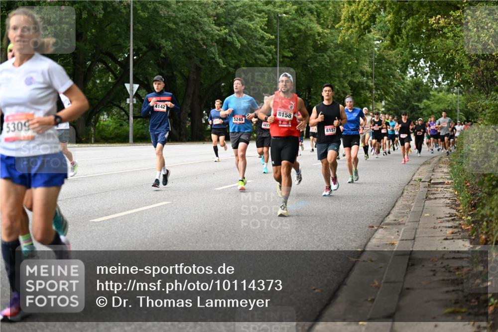 06.09.2026 - CURREX Alsterlauf Dr. Thomas Lammeyer http://msf.ph/oto/10114373 06.09.2026 09:07:30 Laufen 4142, 5245, 4877, 5309, 034, 8158, 8157 meine-sportfotos.de