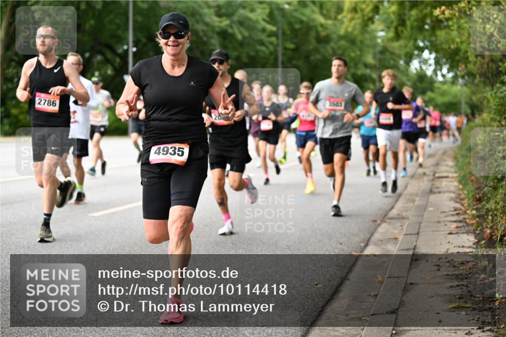 06.09.2026 - CURREX Alsterlauf Dr. Thomas Lammeyer http://msf.ph/oto/10114418 06.09.2026 09:07:37 Laufen 2786, 4935 meine-sportfotos.de