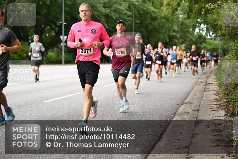 06.09.2026 - CURREX Alsterlauf Dr. Thomas Lammeyer http://msf.ph/oto/10114482 06.09.2026 09:07:48 Laufen 2071, 47, 195, 5, 708, 3, 455 meine-sportfotos.de