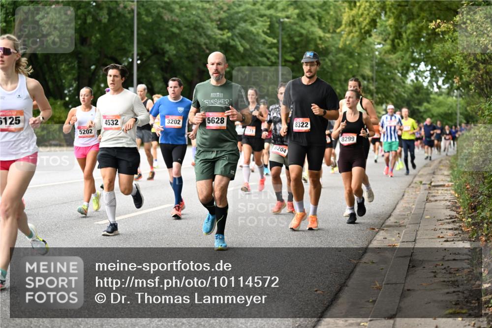 06.09.2026 - CURREX Alsterlauf Dr. Thomas Lammeyer http://msf.ph/oto/10114572 06.09.2026 09:08:02 Laufen 3202, 5628, 5125, 4532, 5202, 8204, 8322, 8299 meine-sportfotos.de
