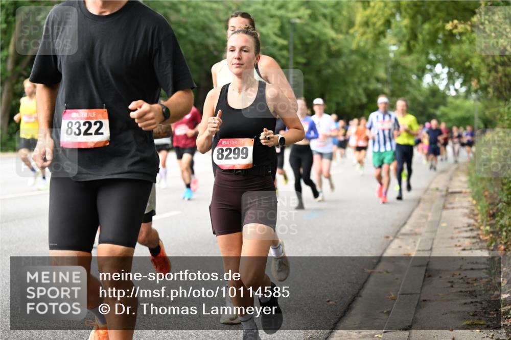 06.09.2026 - CURREX Alsterlauf Dr. Thomas Lammeyer http://msf.ph/oto/10114585 06.09.2026 09:08:04 Laufen 8322, 8299 meine-sportfotos.de