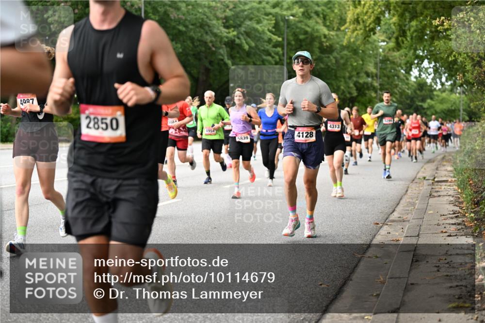 06.09.2026 - CURREX Alsterlauf Dr. Thomas Lammeyer http://msf.ph/oto/10114679 06.09.2026 09:08:19 Laufen 4027, 2850, 588, 4954, 5839, 4128, 4313 meine-sportfotos.de