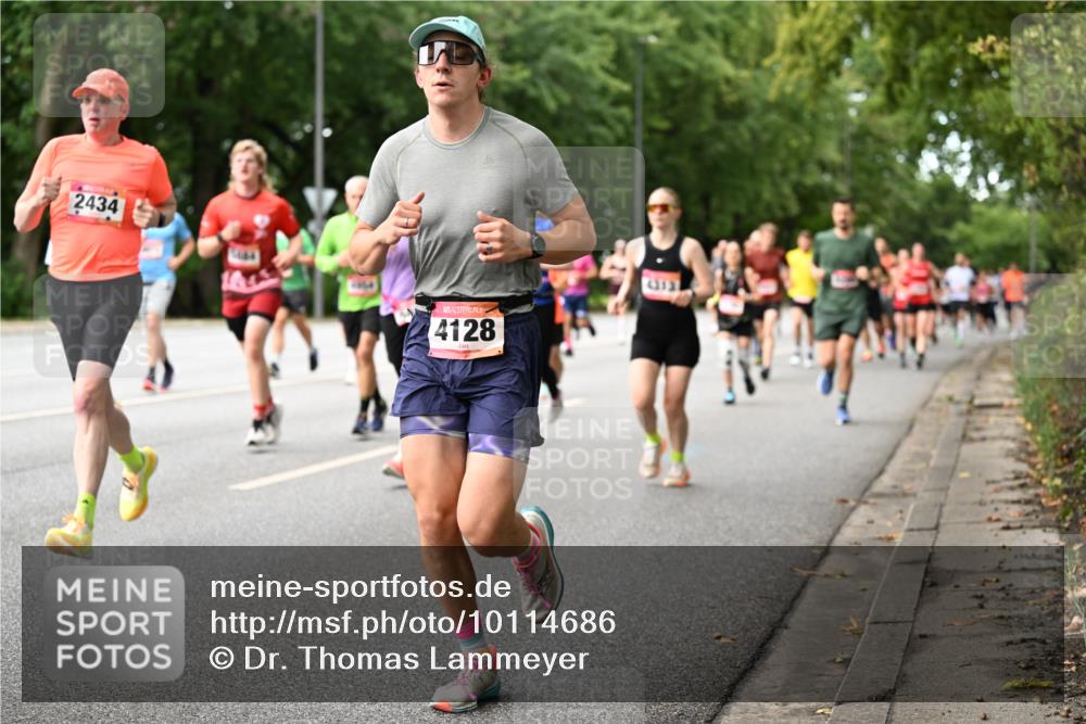 06.09.2026 - CURREX Alsterlauf Dr. Thomas Lammeyer http://msf.ph/oto/10114686 06.09.2026 09:08:20 Laufen 2434, 4128 meine-sportfotos.de