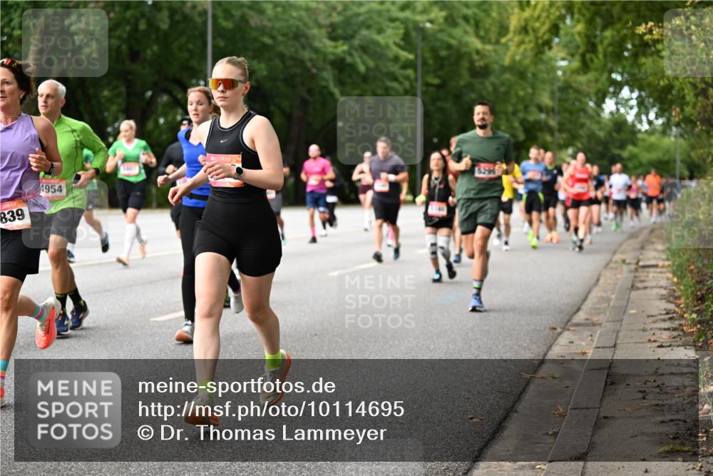 06.09.2026 - CURREX Alsterlauf Dr. Thomas Lammeyer http://msf.ph/oto/10114695 06.09.2026 09:08:22 Laufen 839, 4954, 5295 meine-sportfotos.de