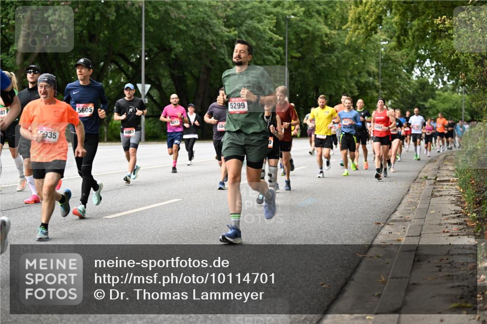 06.09.2026 - CURREX Alsterlauf Dr. Thomas Lammeyer http://msf.ph/oto/10114701 06.09.2026 09:08:23 Laufen 07, 935, 5605, 4863, 8217, 584, 5299, 387, 586, 5 meine-sportfotos.de