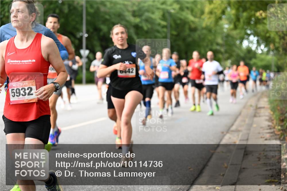 06.09.2026 - CURREX Alsterlauf Dr. Thomas Lammeyer http://msf.ph/oto/10114736 06.09.2026 09:08:28 Laufen 5932, 6442 meine-sportfotos.de
