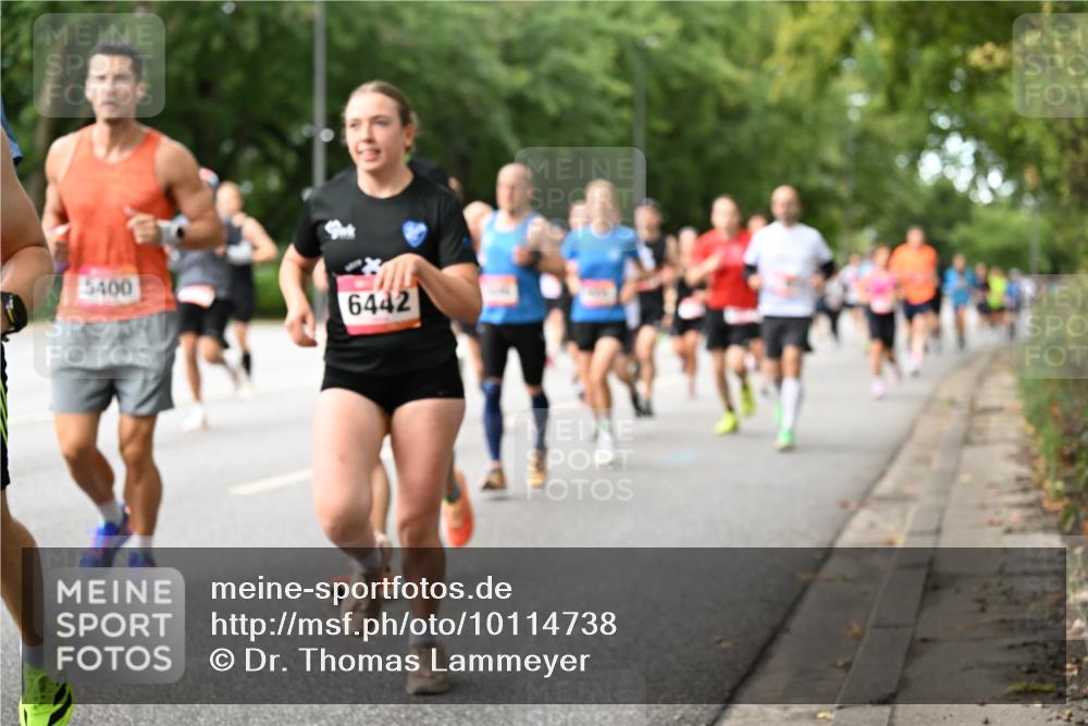 06.09.2026 - CURREX Alsterlauf Dr. Thomas Lammeyer http://msf.ph/oto/10114738 06.09.2026 09:08:28 Laufen 5400, 6442 meine-sportfotos.de