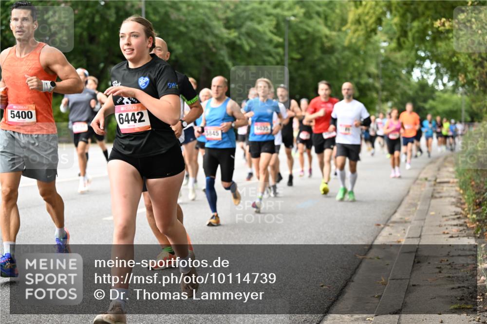 06.09.2026 - CURREX Alsterlauf Dr. Thomas Lammeyer http://msf.ph/oto/10114739 06.09.2026 09:08:28 Laufen 5400, 1969, 6442, 5845 meine-sportfotos.de