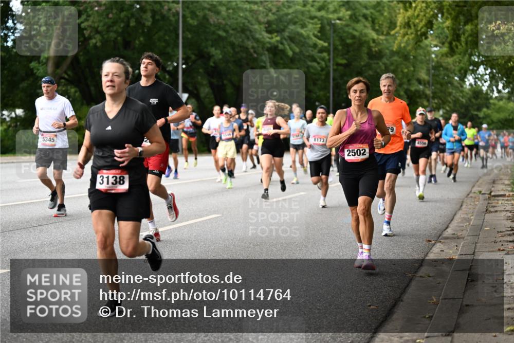 06.09.2026 - CURREX Alsterlauf Dr. Thomas Lammeyer http://msf.ph/oto/10114764 06.09.2026 09:08:32 Laufen 5345, 3138, 8173, 2502, 79, 4556 meine-sportfotos.de