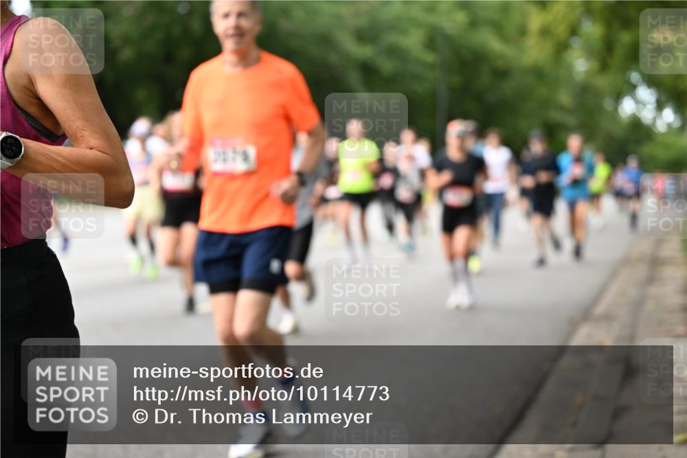 06.09.2026 - CURREX Alsterlauf Dr. Thomas Lammeyer http://msf.ph/oto/10114773 06.09.2026 09:08:34 Laufen  meine-sportfotos.de