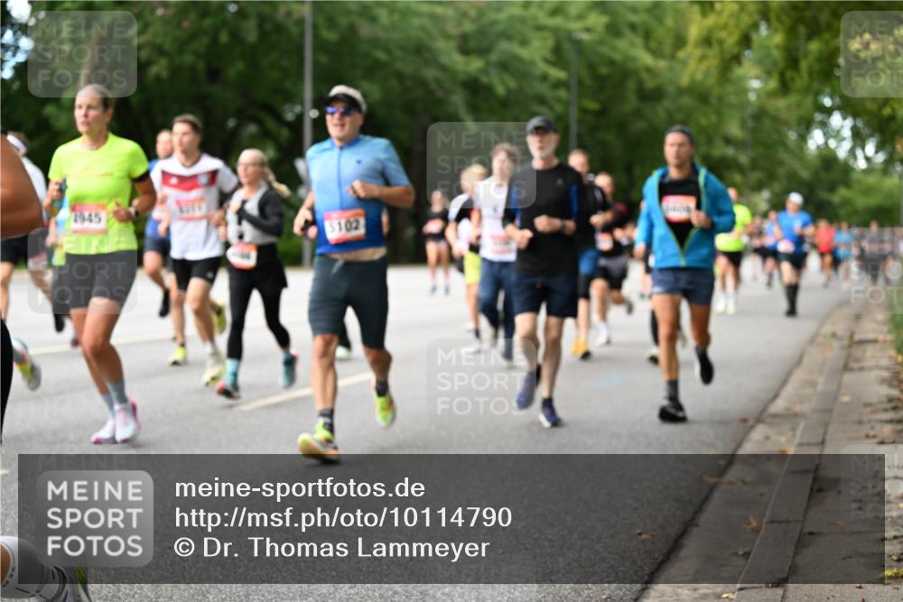 06.09.2026 - CURREX Alsterlauf Dr. Thomas Lammeyer http://msf.ph/oto/10114790 06.09.2026 09:08:37 Laufen 1945, 5102 meine-sportfotos.de