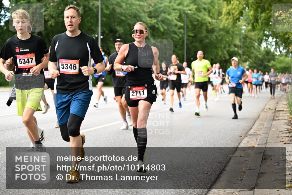 06.09.2026 - CURREX Alsterlauf Dr. Thomas Lammeyer http://msf.ph/oto/10114803 06.09.2026 09:08:40 Laufen 2017, 5347, 6168, 5346, 327, 2711 meine-sportfotos.de