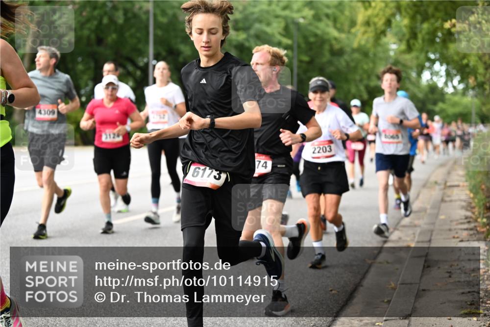 06.09.2026 - CURREX Alsterlauf Dr. Thomas Lammeyer http://msf.ph/oto/10114915 06.09.2026 09:08:56 Laufen 4309, 6173, 74, 2203 meine-sportfotos.de