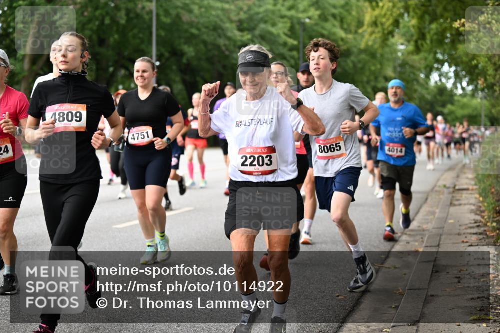 06.09.2026 - CURREX Alsterlauf Dr. Thomas Lammeyer http://msf.ph/oto/10114922 06.09.2026 09:08:58 Laufen 24, 4809, 4751, 2203, 8065, 4014 meine-sportfotos.de