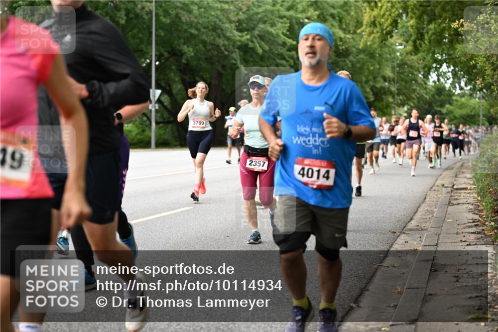 06.09.2026 - CURREX Alsterlauf Dr. Thomas Lammeyer http://msf.ph/oto/10114934 06.09.2026 09:08:59 Laufen 19, 3789, 2357, 4014 meine-sportfotos.de