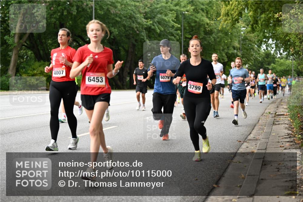 06.09.2026 - CURREX Alsterlauf Dr. Thomas Lammeyer http://msf.ph/oto/10115000 06.09.2026 09:09:12 Laufen 4007, 6453, 6287, 6079, 3799, 57, 58 meine-sportfotos.de