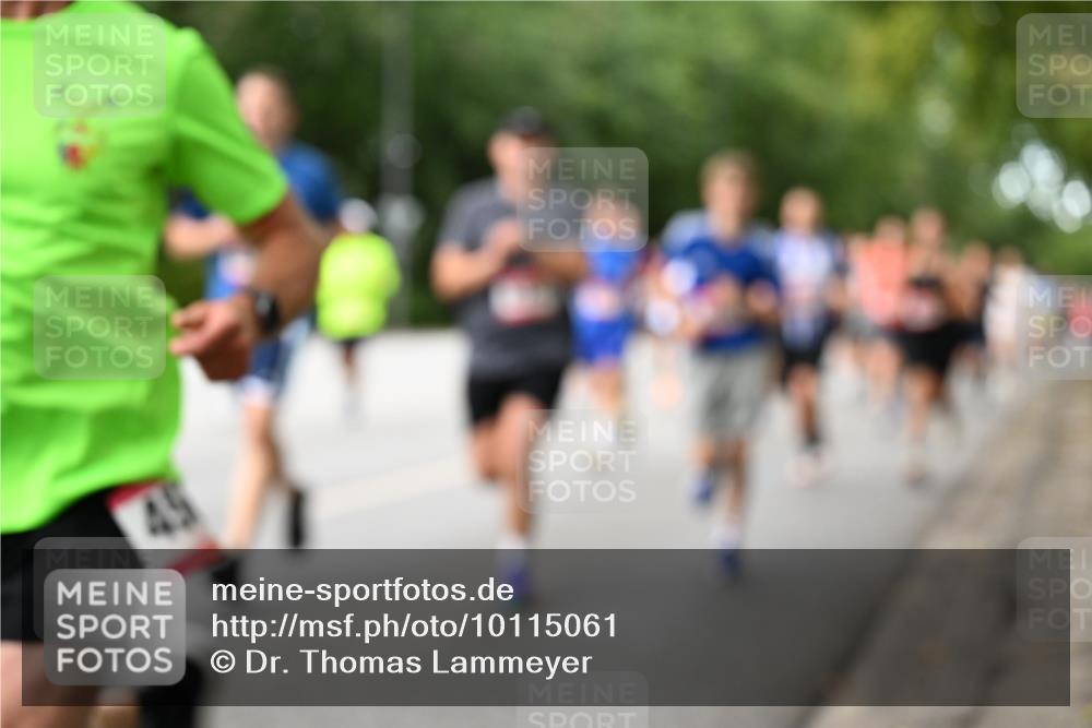 06.09.2026 - CURREX Alsterlauf Dr. Thomas Lammeyer http://msf.ph/oto/10115061 06.09.2026 09:09:29 Laufen  meine-sportfotos.de