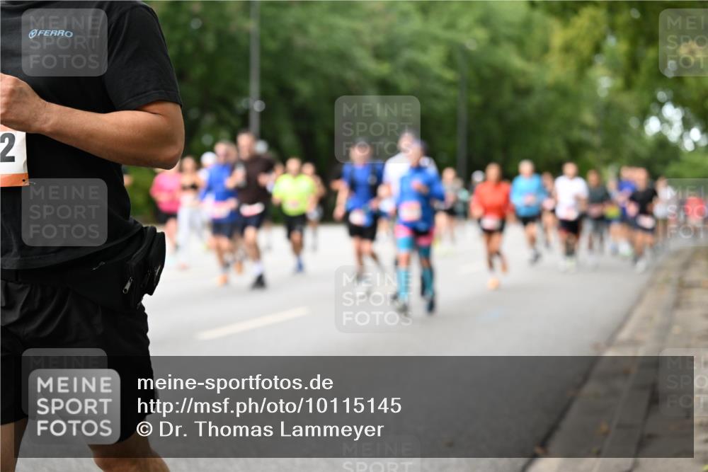 06.09.2026 - CURREX Alsterlauf Dr. Thomas Lammeyer http://msf.ph/oto/10115145 06.09.2026 09:09:51 Laufen 2 meine-sportfotos.de