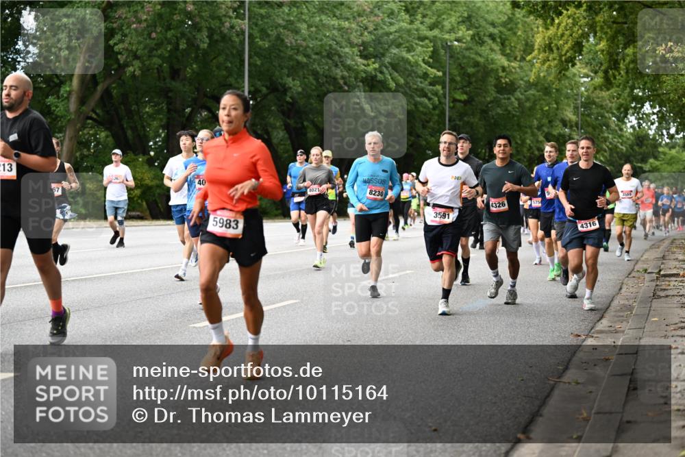 06.09.2026 - CURREX Alsterlauf Dr. Thomas Lammeyer http://msf.ph/oto/10115164 06.09.2026 09:09:54 Laufen 13, 67, 40, 5983, 4021, 8230, 4326, 5750, 3591, 4316, 3559 meine-sportfotos.de
