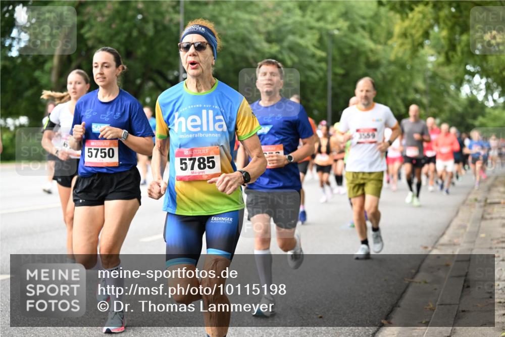 06.09.2026 - CURREX Alsterlauf Dr. Thomas Lammeyer http://msf.ph/oto/10115198 06.09.2026 09:09:59 Laufen 5750, 5785 meine-sportfotos.de