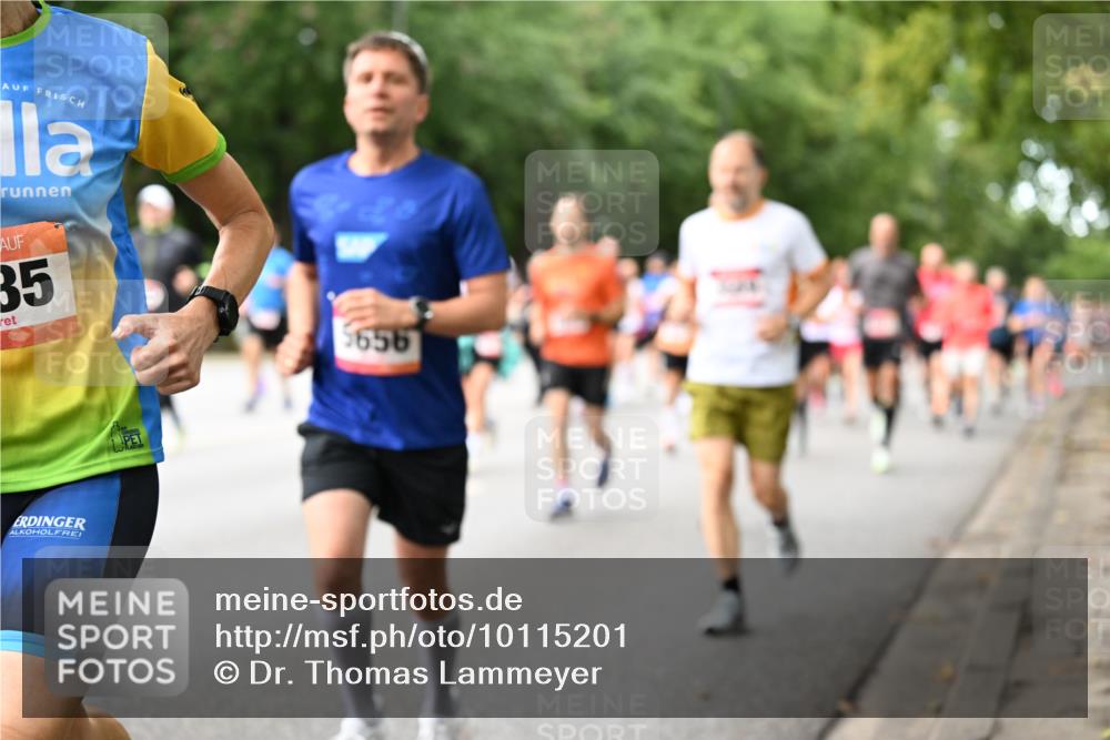06.09.2026 - CURREX Alsterlauf Dr. Thomas Lammeyer http://msf.ph/oto/10115201 06.09.2026 09:10:00 Laufen 2, 35, 5656 meine-sportfotos.de