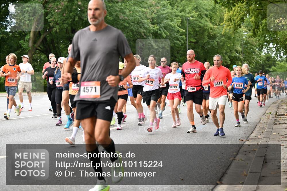 06.09.2026 - CURREX Alsterlauf Dr. Thomas Lammeyer http://msf.ph/oto/10115224 06.09.2026 09:10:03 Laufen 8131, 53, 52, 541, 5413, 328, 498, 84, 4571, 8093, 8311, 4190, 24, 3292 meine-sportfotos.de