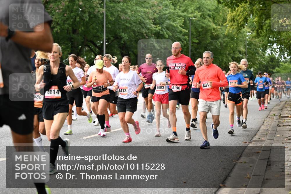 06.09.2026 - CURREX Alsterlauf Dr. Thomas Lammeyer http://msf.ph/oto/10115228 06.09.2026 09:10:04 Laufen 986, 4814, 54, 4984, 2666, 5413, 8093, 4190, 831, 32, 1 meine-sportfotos.de